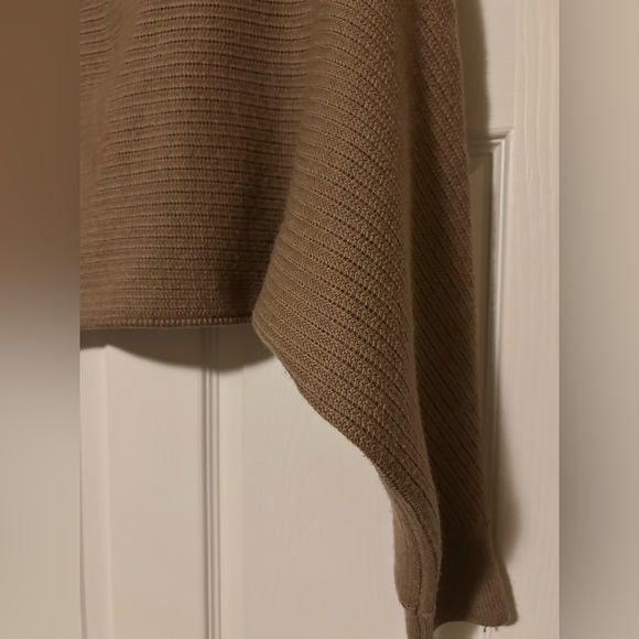 Aritzia Wilfred Free Lolan wool Sweater - Picture 5 of 9